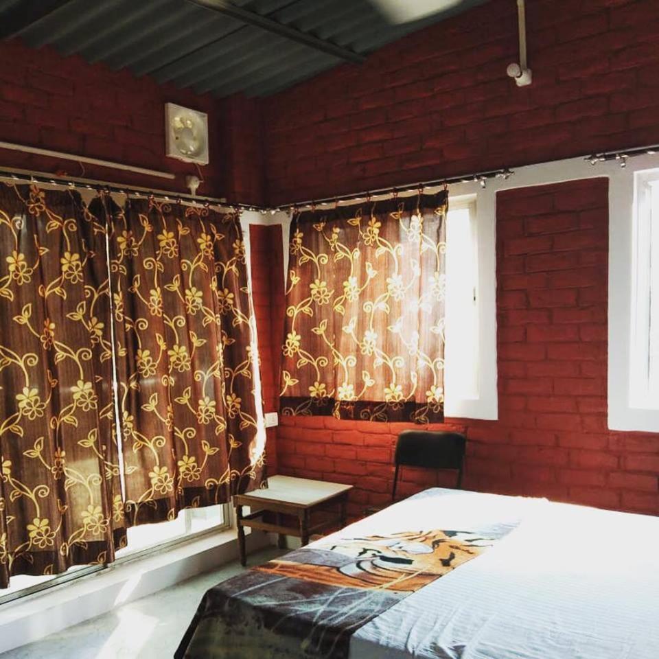 Paradise Inn Guest House Varanasi Exterior foto